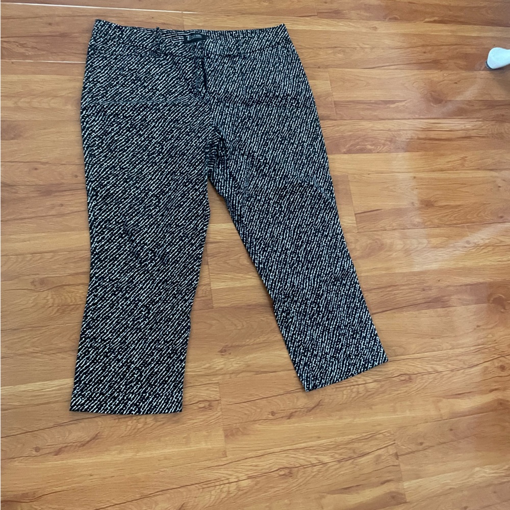 Sz 12  capris